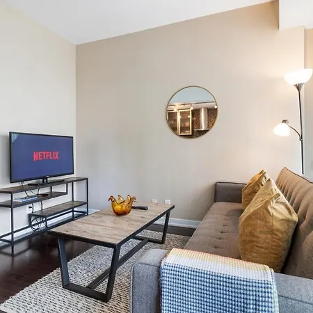 Rustic Dt Condo 1 Bed & Sofabed